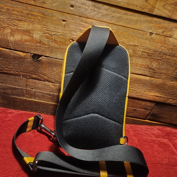 Coach Sullivan Sling Backpack/Purse - Picture 5 of 12